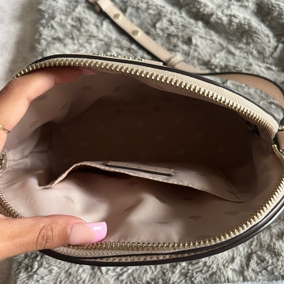 Light pink Kate spade crossbody purse - Picture 4 of 4